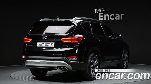 2018 Hyundai Santafe Diesel 2.0 2WD, photograph 2