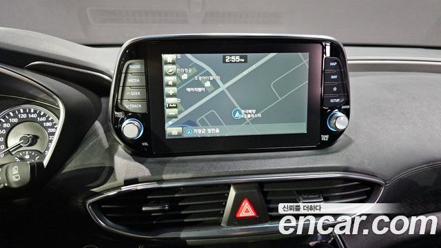 2018 Hyundai Santafe Diesel 2.0 2WD, photograph 3