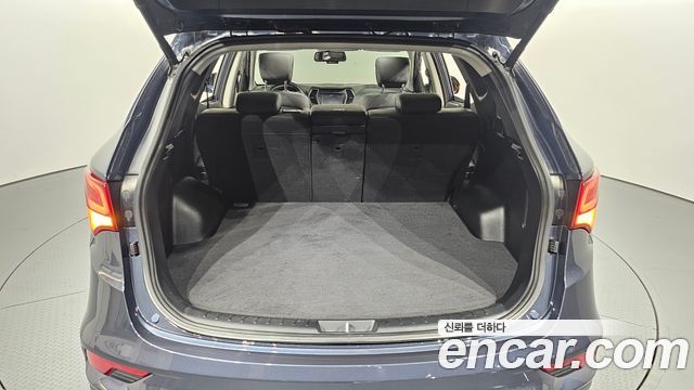 Hyundai Santafe Diesel 2.0 2WD — photo 1 of 33