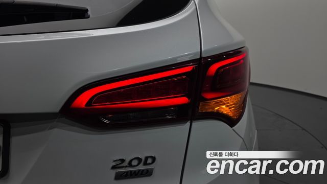 Hyundai Santafe Diesel 2.0 4WD — photo 1 of 34