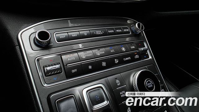 Hyundai Santafe Diesel 2.2 2WD — photo 1 of 32
