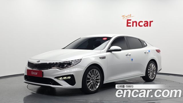 Kia K5 2.0 — photo 1 of 31