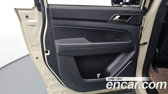 KG_Mobility_Ssangyong Rexton Diesel 2.2 4WD — photo 1 of 30