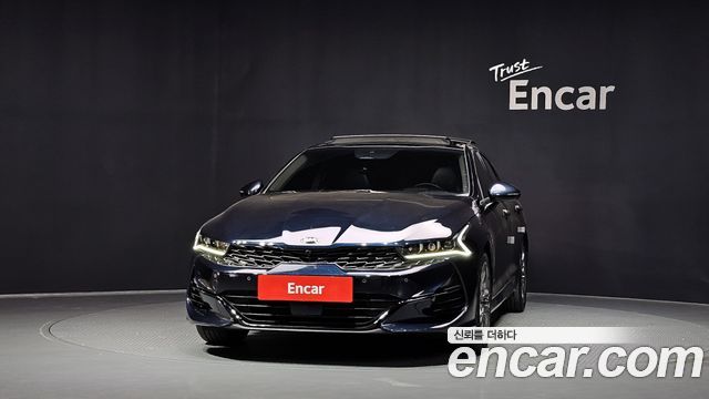 Kia K5 2.0 — photo 1 of 20