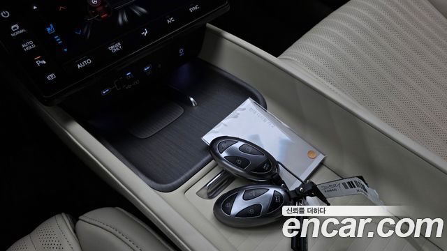 Hyundai Grandeur Calligraphy — photo 1 of 35