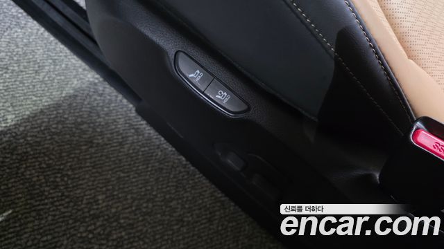 2021 Kia Canival Diesel 7-Seater Signature, photograph 4