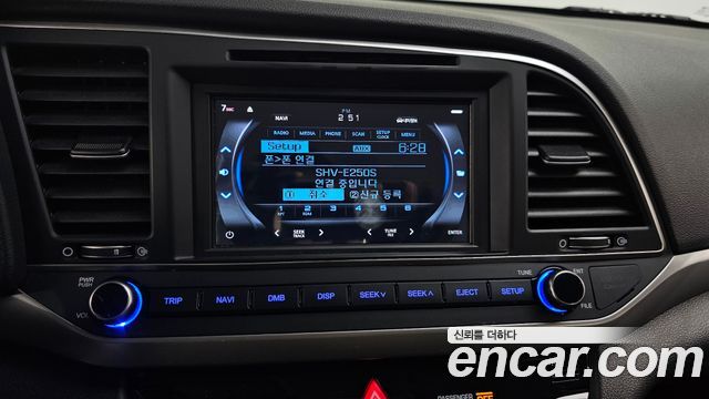 Hyundai AVANTE 1.6 GDI Smart — photo 1 of 30