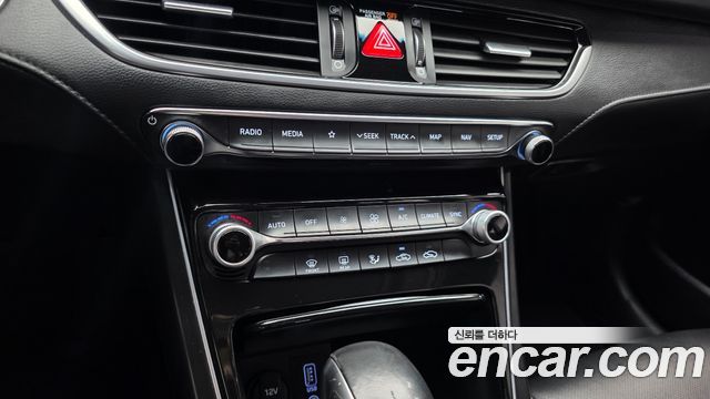 Hyundai Grandeur 3.0 LPi Modern Basic (Rental Car) — photo 1 of 20