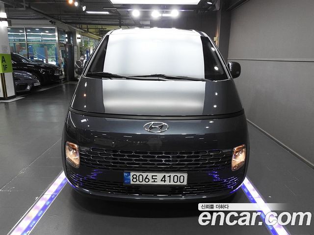 Hyundai Staria Cargo 3-Seater — photo 1 of 20