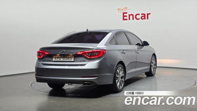 Hyundai Sonata 2.0 Smart — photo 1 of 34