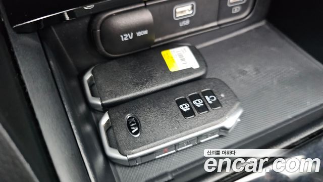Kia K5 1.6 Turbo — photo 1 of 37