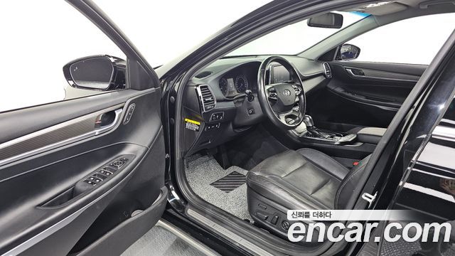 Hyundai Grandeur 3.0 Exclusive — photo 1 of 30