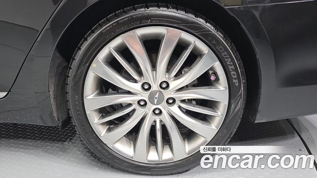 Genesis G80 3.3 GDI — photo 1 of 32