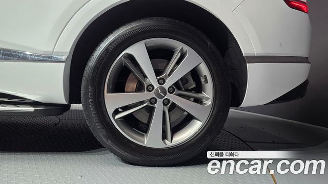 Genesis GV80 2.5T Gasoline 2WD — photo 1 of 32