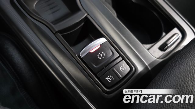 Renault-KoreaSamsung SM6 2.0 GDe SE — photo 1 of 20