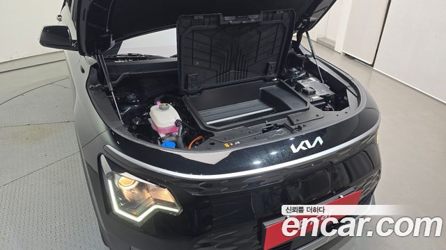 Kia Niro Air — photo 1 of 31
