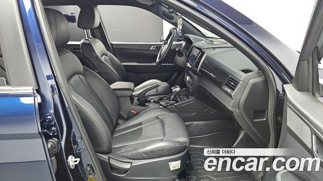 KG_Mobility_Ssangyong Rexton Diesel 2.2 4WD — photo 1 of 20