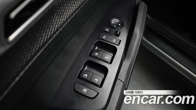 Kia Sportage Diesel 2.0 4WD — photo 1 of 28
