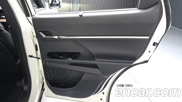 2025 KG_Mobility_Ssangyong Torres HEV 1.5 2WD, photograph 3