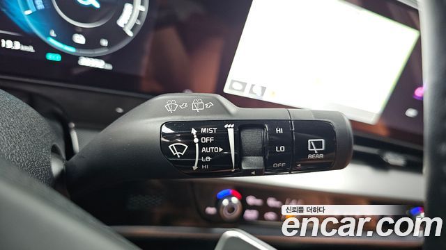 Kia Sportage Nobleless 2WD — photo 1 of 32