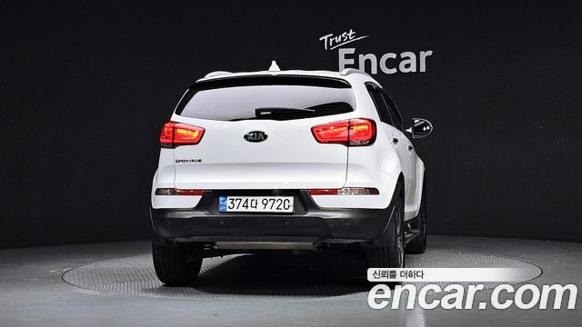 Kia Sportage Diesel 2WD Prestige — photo 1 of 30