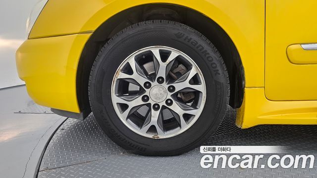 2014 Kia Canival School Bus, photograph 9