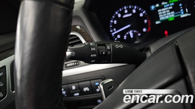 Genesis G80 3.3 GDI AWD — photo 1 of 35
