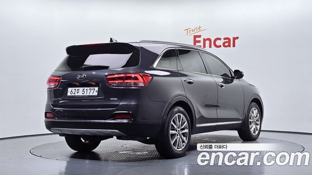 Kia Sorento Diesel 2.2 2WD — photo 1 of 33