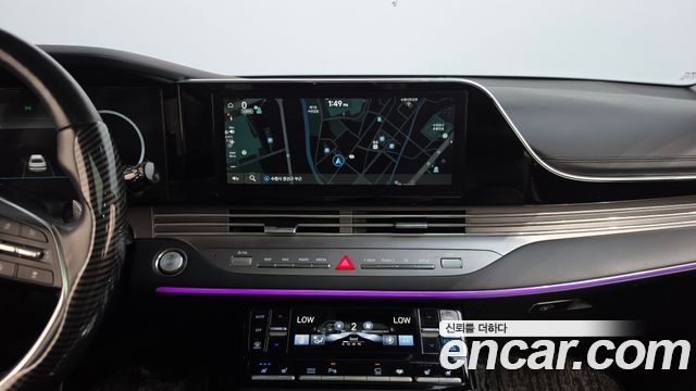 Hyundai Grandeur 3.3 — photo 1 of 36