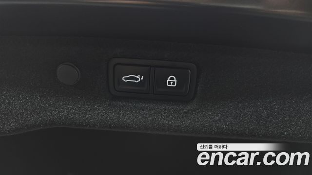Kia K5 1.6 Turbo — photo 1 of 33