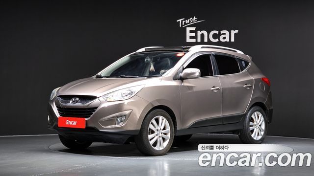 2010 Hyundai Tucson Diesel 2WD LX20, photograph 9