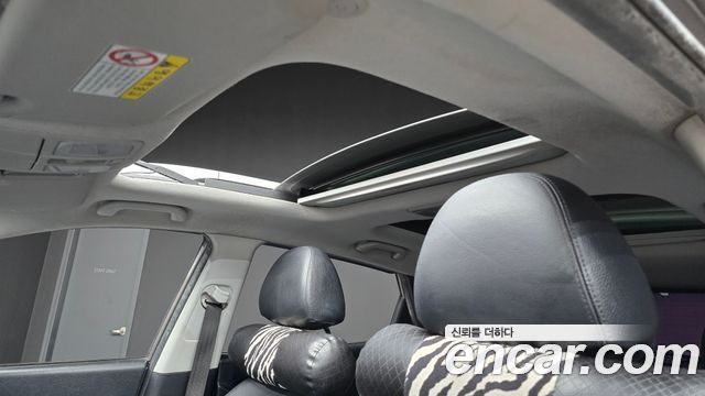 2010 Hyundai Tucson Diesel 2WD LX20, photograph 11