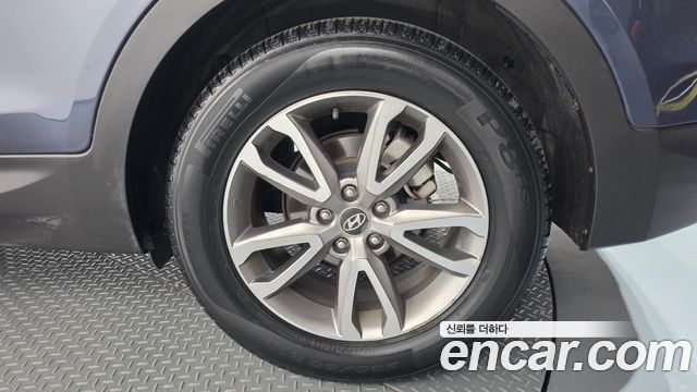 Hyundai Santafe Diesel(e-VGT) 2.0 2WD Morden — photo 1 of 31