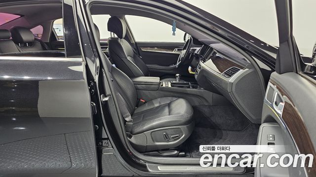 Genesis G80 3.3 GDI — photo 1 of 31