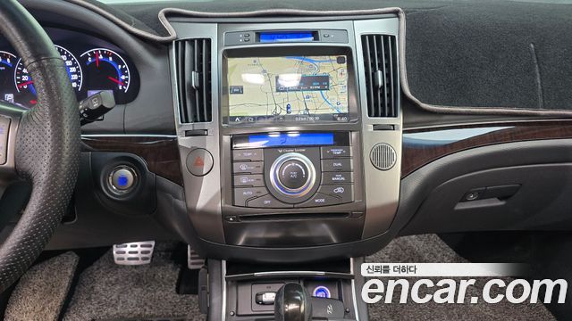 Hyundai Veracruz Diesel 4WD Exclusive — photo 1 of 20