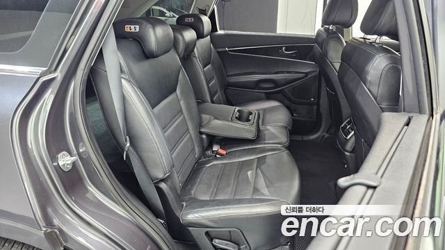 Kia Sorento Diesel 2.0 2WD — photo 1 of 33