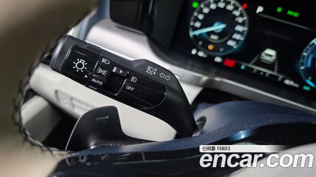 Kia Sorento HEV 1.6 4WD — photo 1 of 33