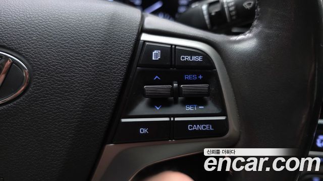 Hyundai AVANTE 1.6 GDI Modern — photo 1 of 31