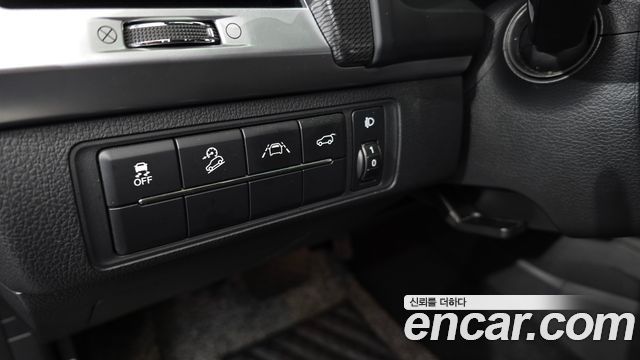 KG_Mobility_Ssangyong Rexton Diesel 2.2 4WD — photo 1 of 31