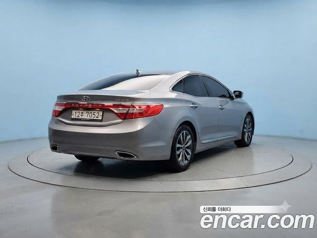 Hyundai Grandeur HG240 Luxury — photo 1 of 18