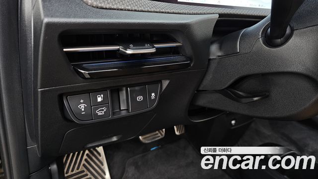 Kia EV6 Long Range — photo 1 of 30