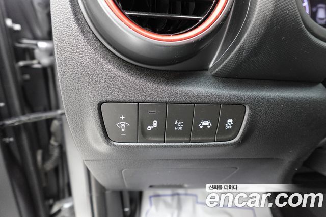 Hyundai Kona 1.6 Turbo 4WD — photo 1 of 20