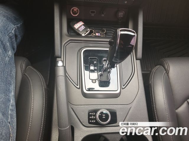 KG_Mobility_Ssangyong Rexton Diesel 2.2 4WD — photo 1 of 16