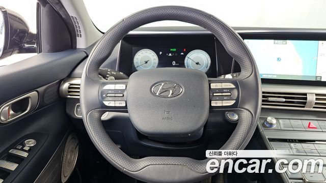 Hyundai Nexo Premium — photo 1 of 20