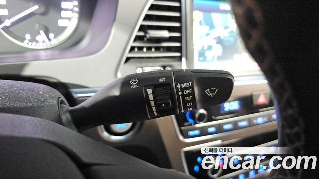 Hyundai Sonata 2.0 Care+ — photo 1 of 30