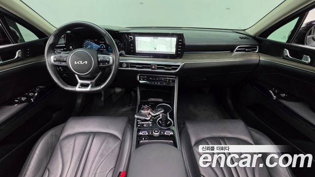 Kia K5 1.6 Turbo — photo 1 of 30