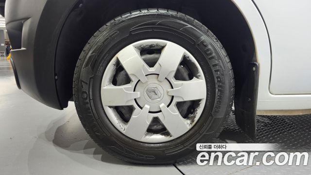 2019 Renault-KoreaSamsung Master 2.3 15-Seater, photograph 6