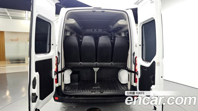 2019 Renault-KoreaSamsung Master 2.3 15-Seater, photograph 7
