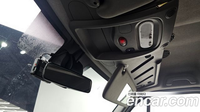 2019 Renault-KoreaSamsung Master 2.3 15-Seater, photograph 5