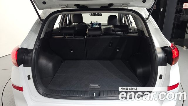 Hyundai Tucson Gasoline 1.6 turbo 2WD — photo 1 of 20